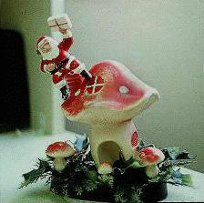 You're missing a beautiful image of my favorite Christmas decoration, Santa on a hallicinogenic mushroom